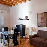 Apartment Moderno Tra Stazione, Via Maqueda E Ballaro Palermo