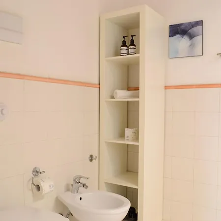 Apartment Moderno Tra Stazione, Via Maqueda E Ballaro *