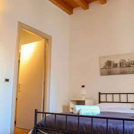 Moderno Tra Stazione, Via Maqueda E Ballaro Apartmán