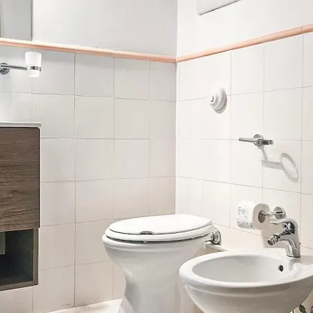 Moderno Tra Stazione, Via Maqueda E Ballaro Apartmán *