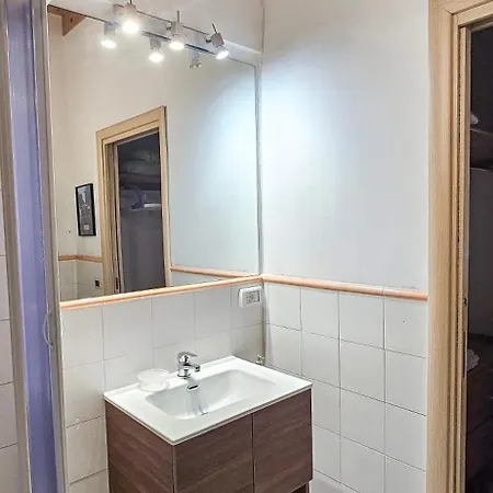 Moderno Tra Stazione, Via Maqueda E Ballaro